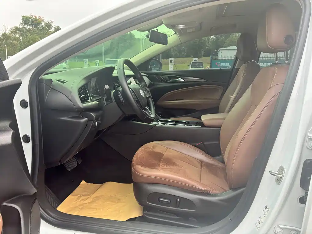 Buick Regal — фото 8