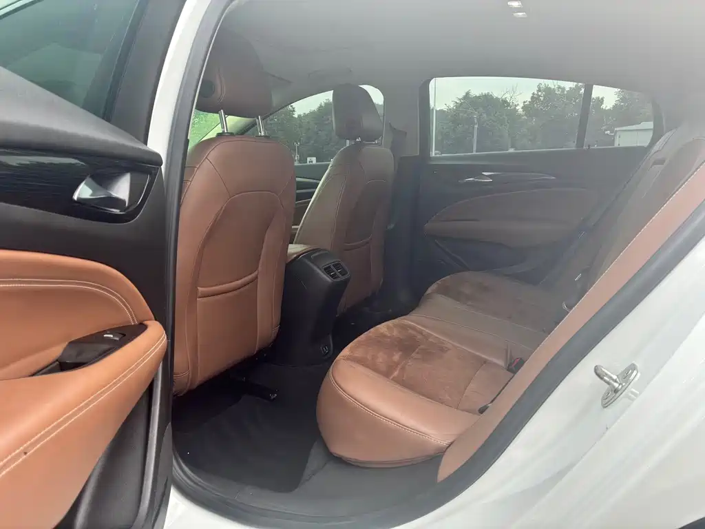 Buick Regal — фото 9