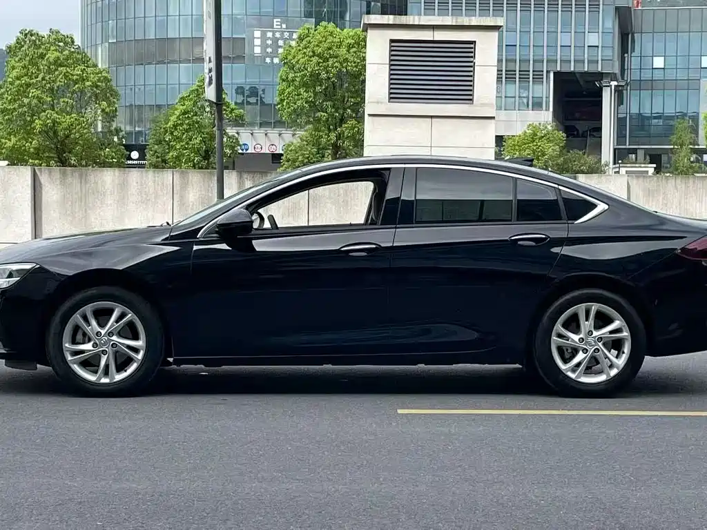 Buick Regal — фото 3
