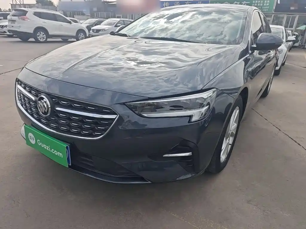 Buick Regal — фото 1