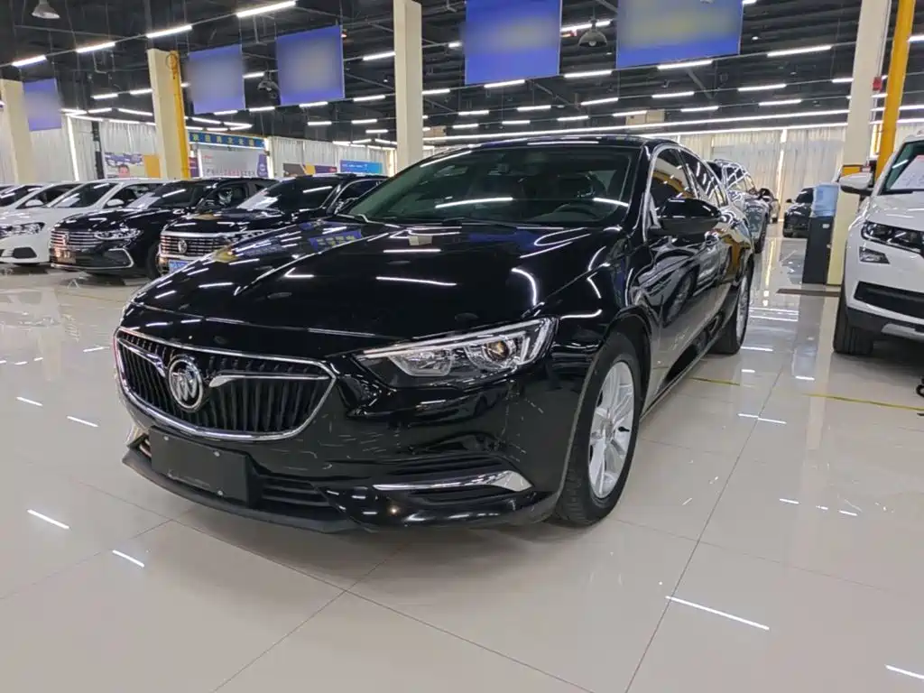 Buick Regal — фото 1