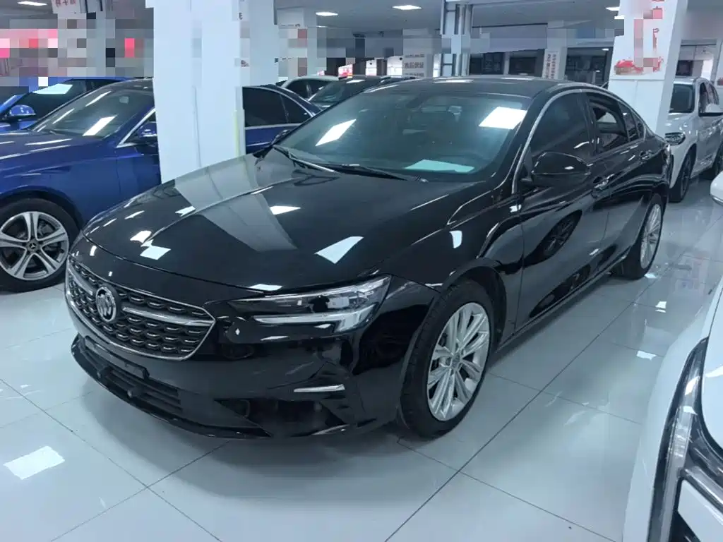 Buick Regal — фото 1