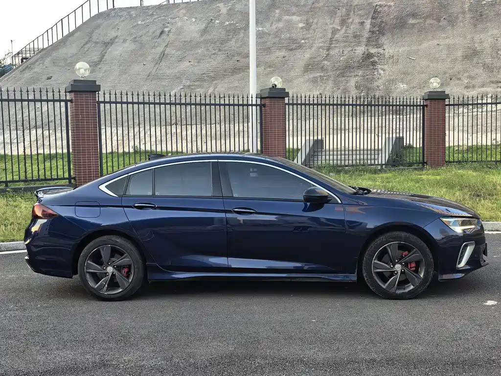 Buick Regal — фото 37