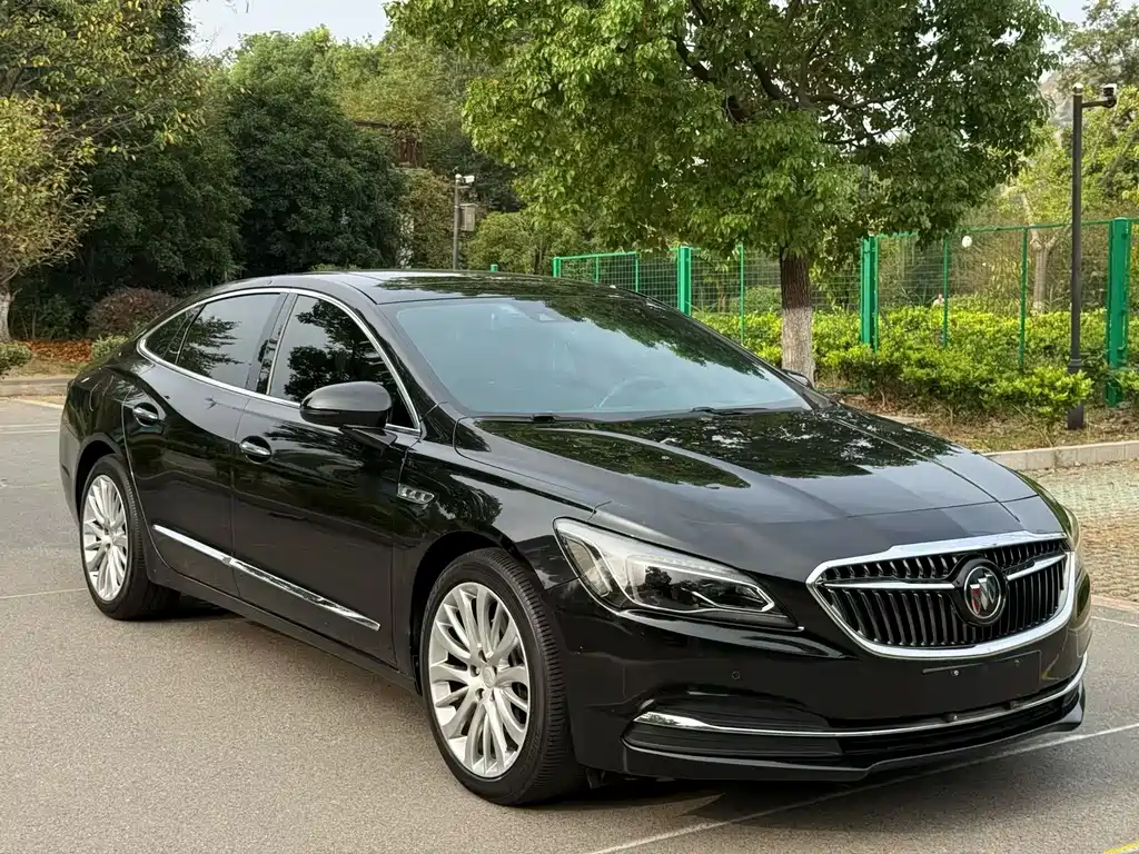 Buick LaCrosse — фото 3
