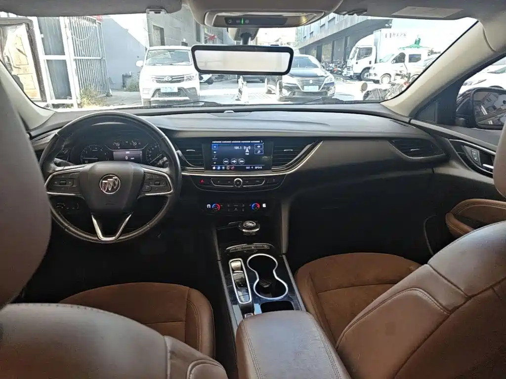 Buick Regal — фото 9