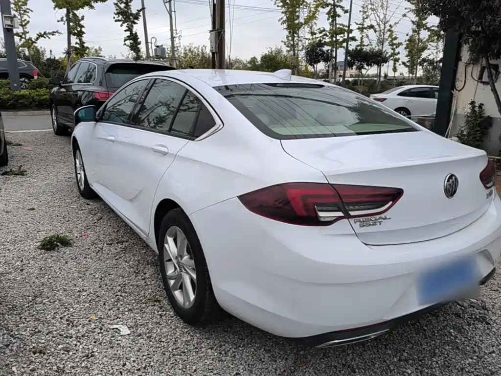 Buick Regal — фото 4