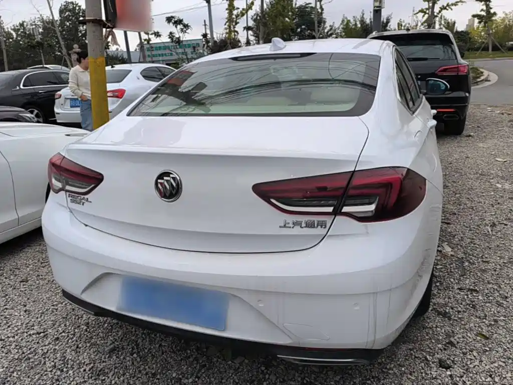 Buick Regal — фото 5