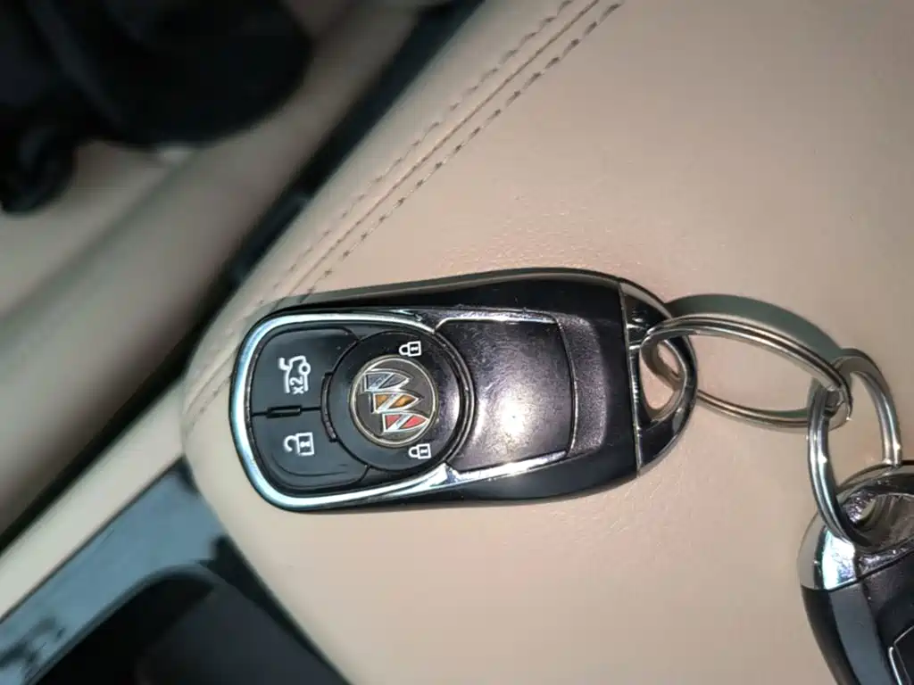 Buick Regal — фото 8