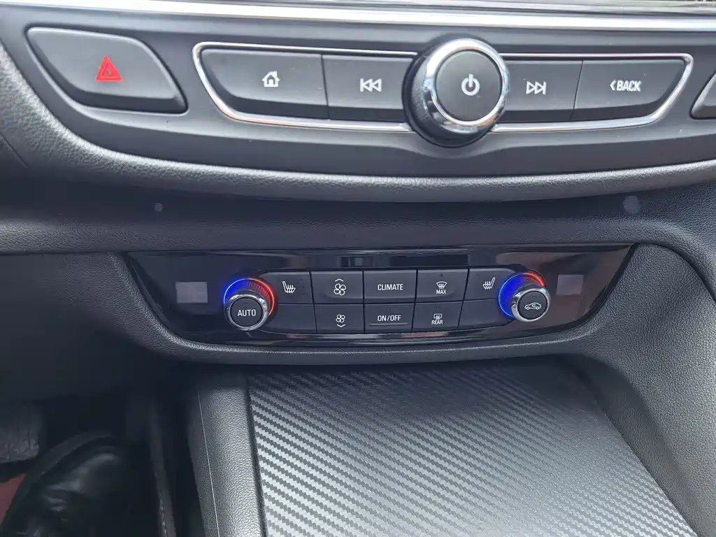 Buick Regal — фото 12