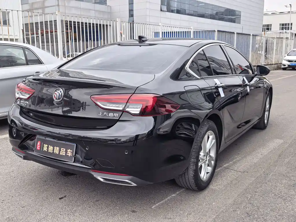 Buick Regal — фото 4