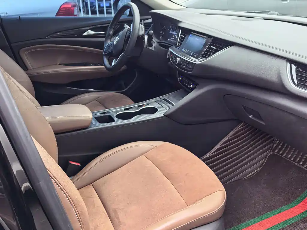 Buick Regal — фото 10