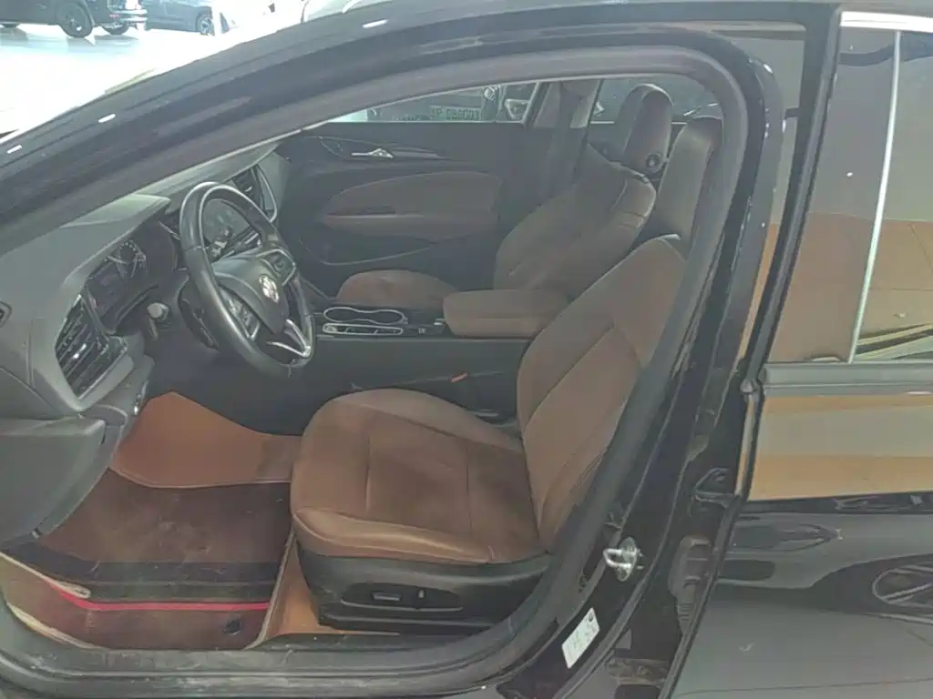 Buick Regal — фото 14