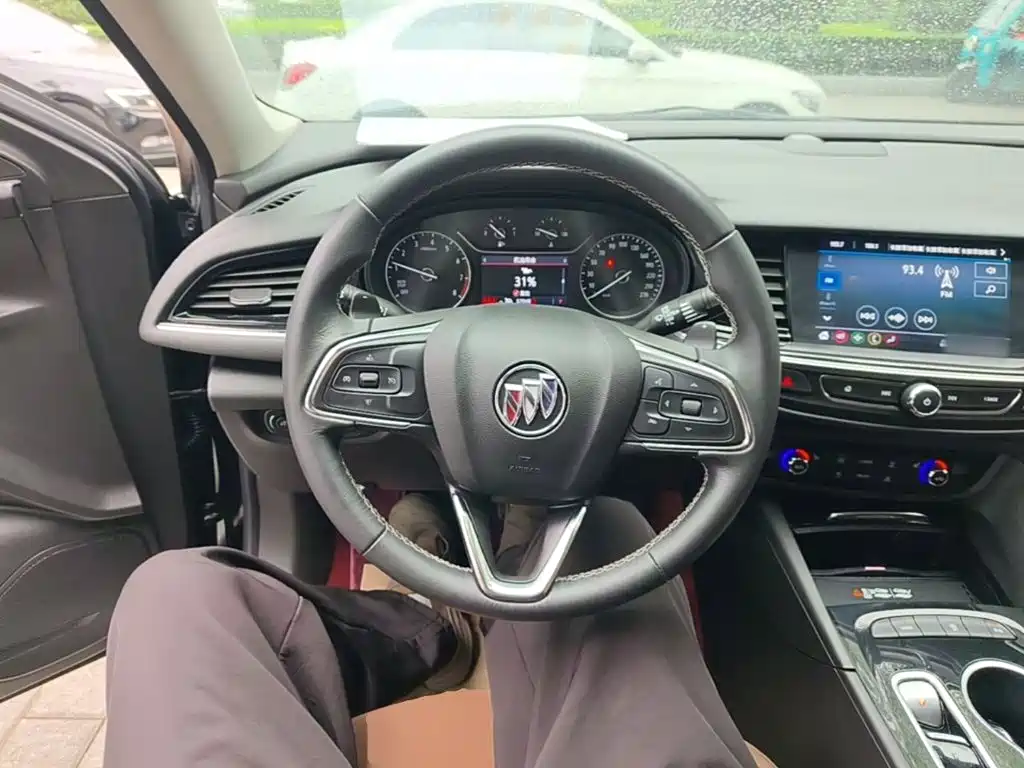 Buick Regal — фото 10