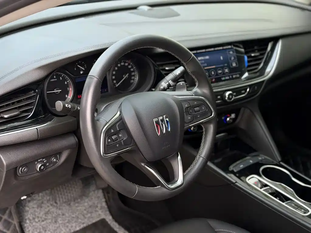 Buick Regal — фото 10