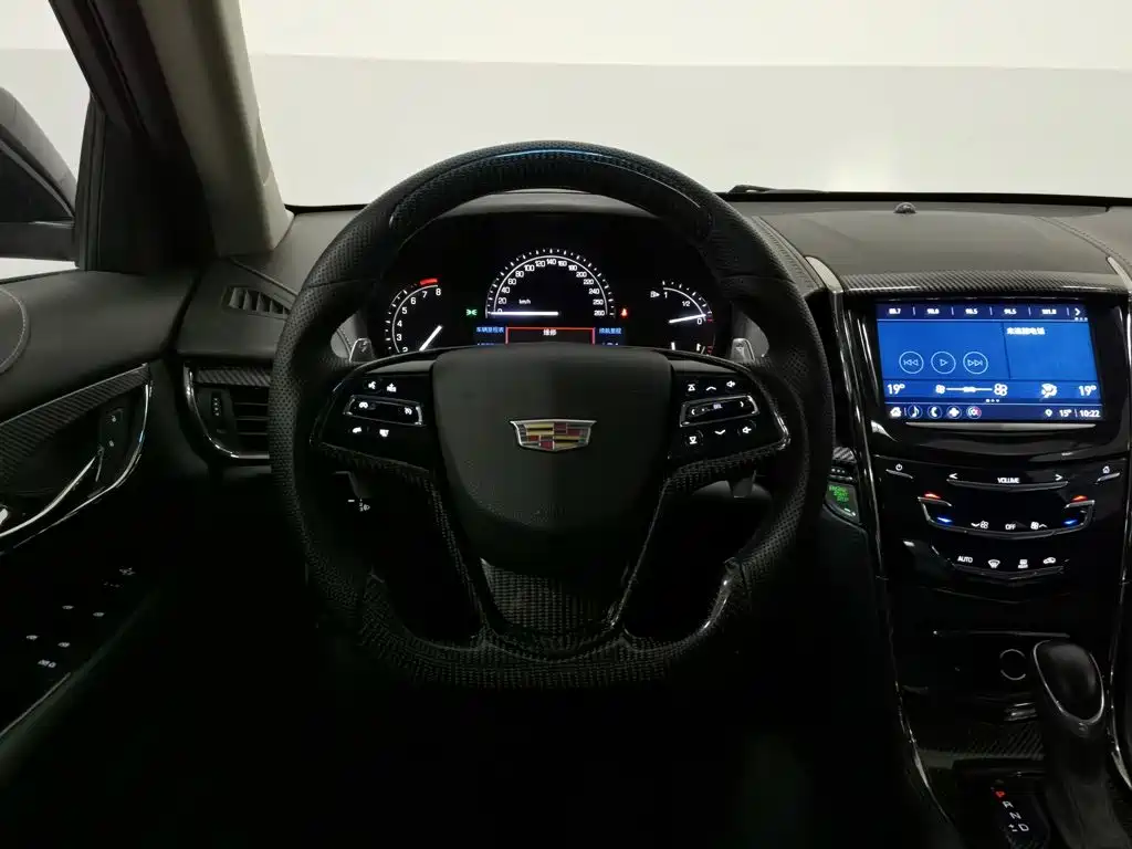 Cadillac ATS-L — фото 11