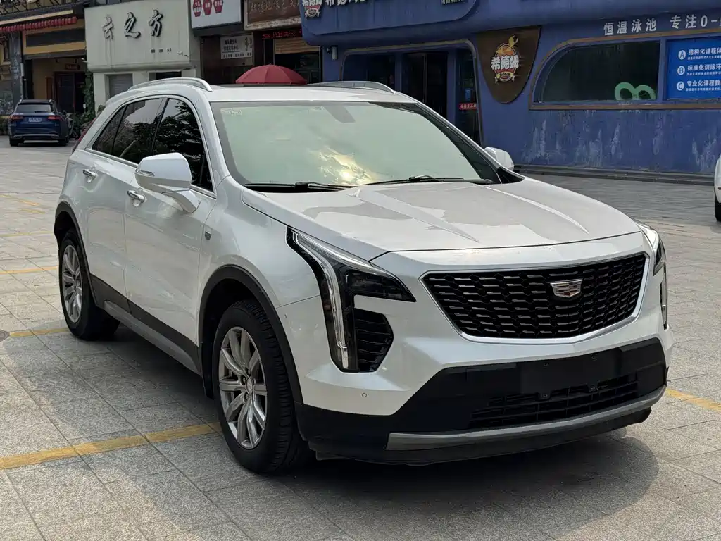 Cadillac XT4 — фото 3