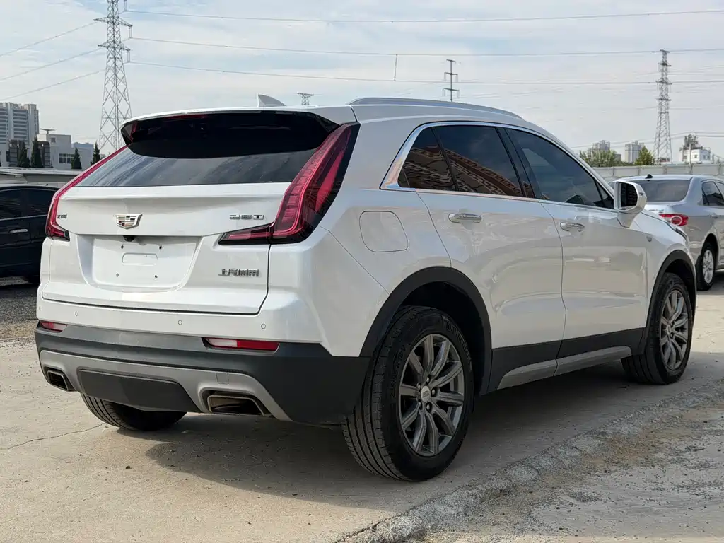 Cadillac XT4 — фото 5