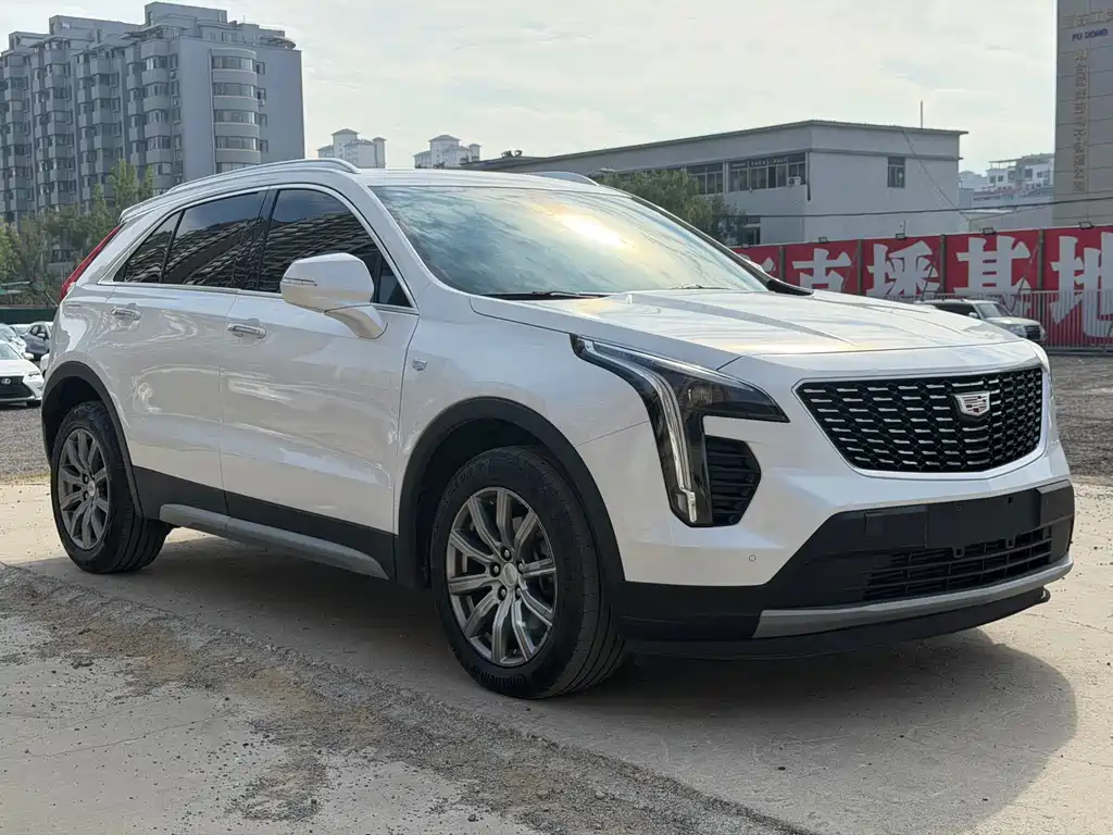 Cadillac XT4 — фото 6