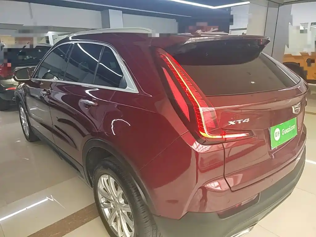Cadillac XT4 — фото 4