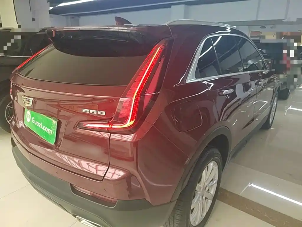 Cadillac XT4 — фото 6