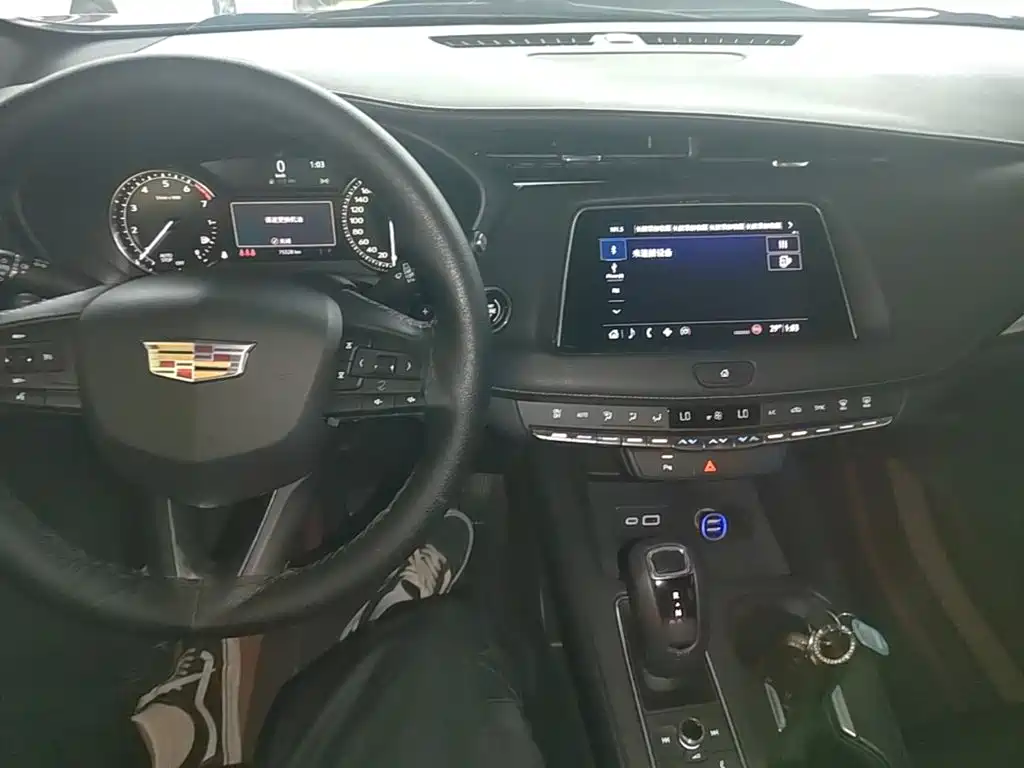 Cadillac XT4 — фото 9