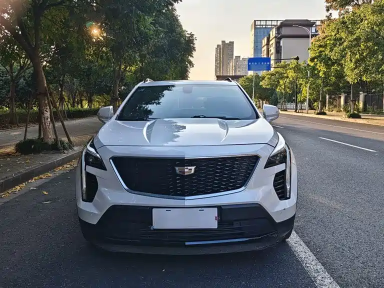 Cadillac XT4 — фото 3