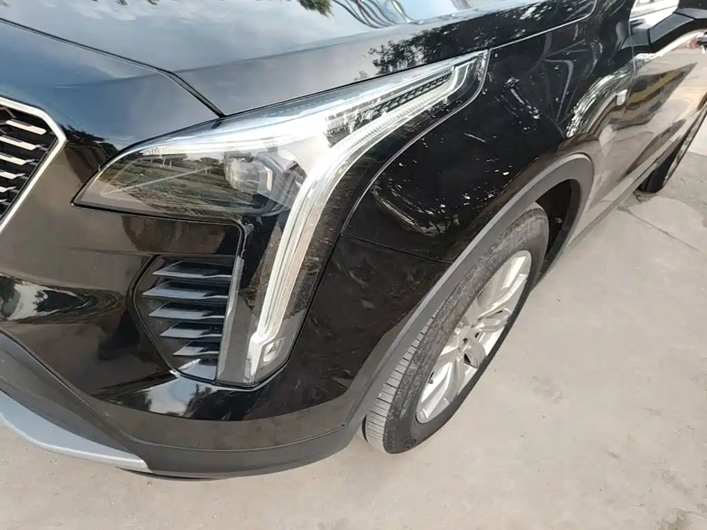 Cadillac XT4 — фото 23