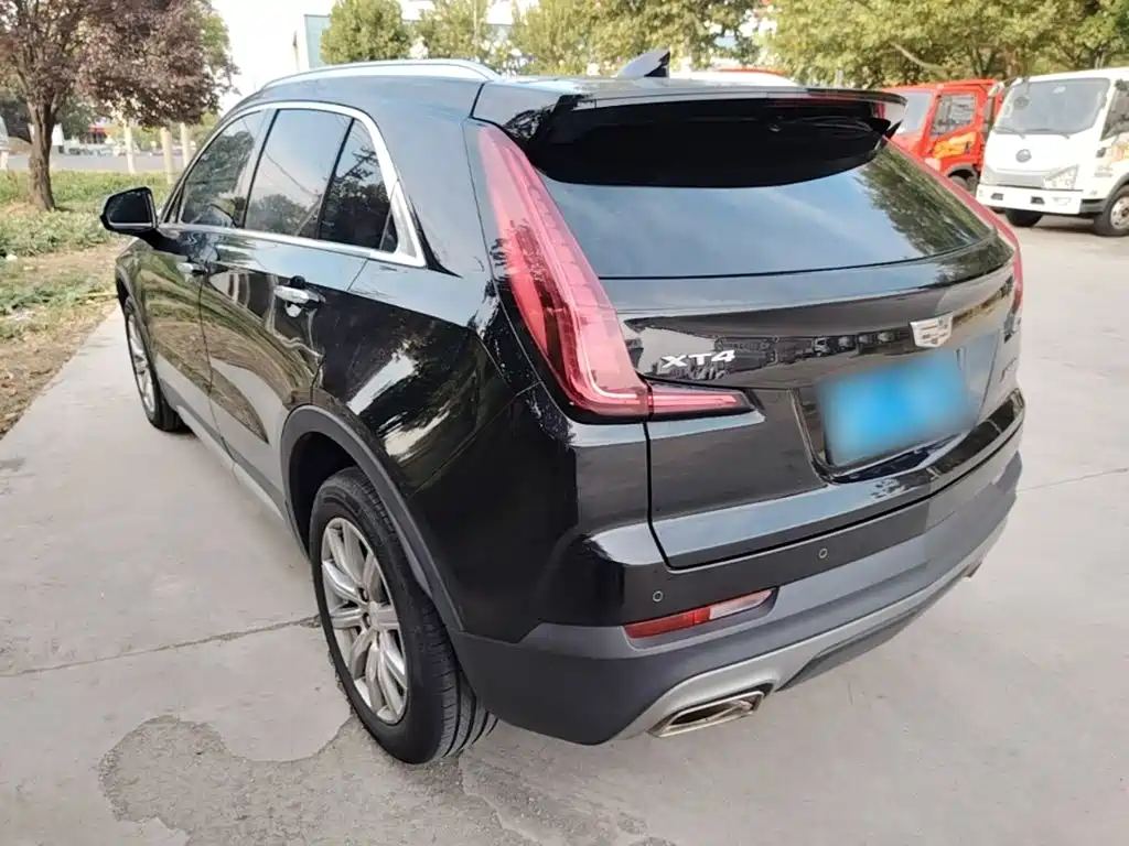Cadillac XT4 — фото 4