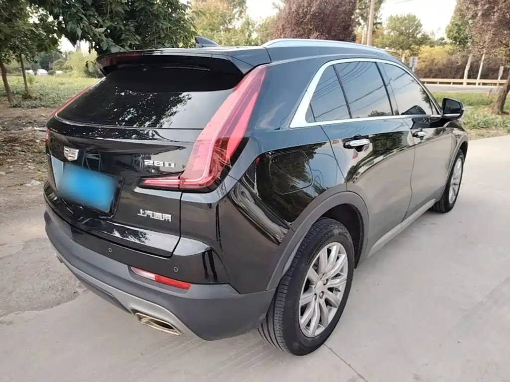 Cadillac XT4 — фото 6