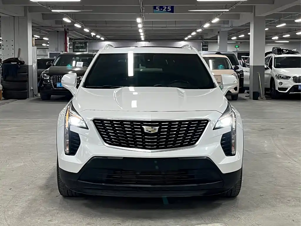 Cadillac XT4 — фото 2