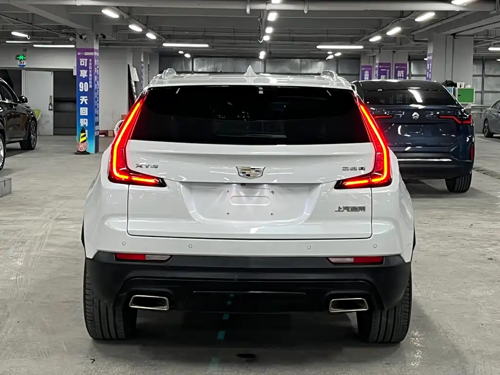 Cadillac XT4 — фото 5