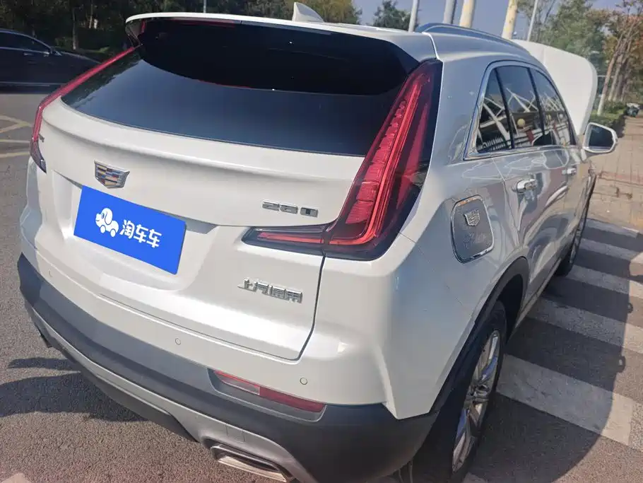 Cadillac XT4 — фото 3