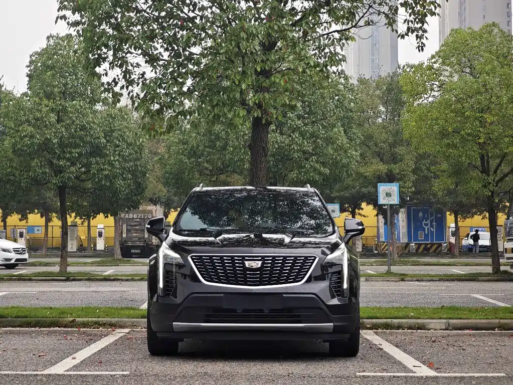Cadillac XT4 — фото 3