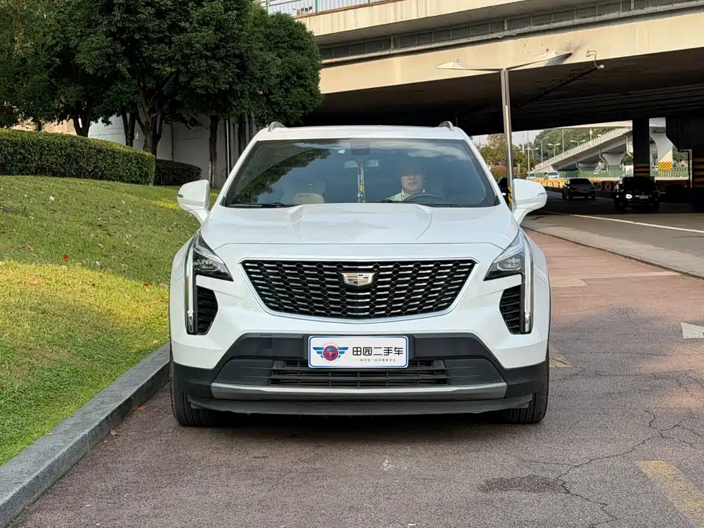 Cadillac XT4 — фото 2