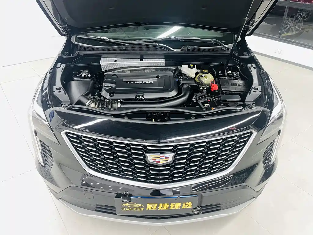 Cadillac XT4 — фото 2