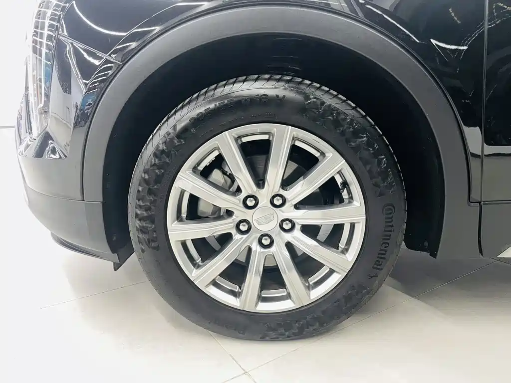 Cadillac XT4 — фото 3