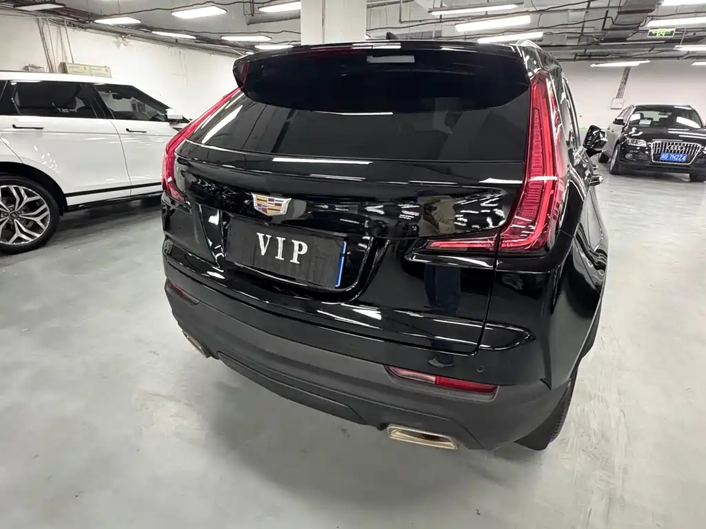 Cadillac XT4 — фото 15