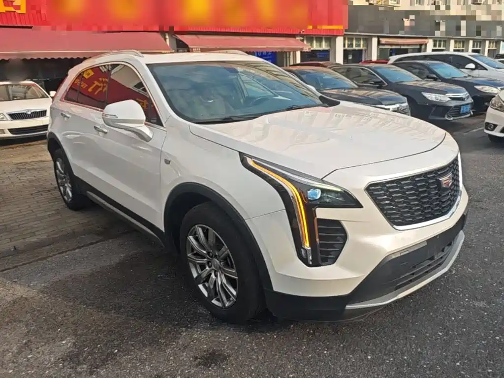 Cadillac XT4 — фото 3