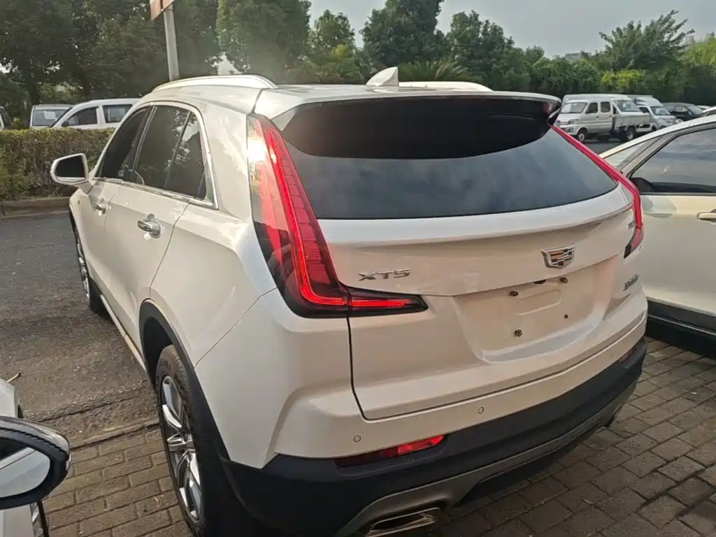Cadillac XT4 — фото 4