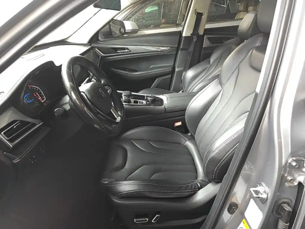 Changan CS85 COUPE — фото 14