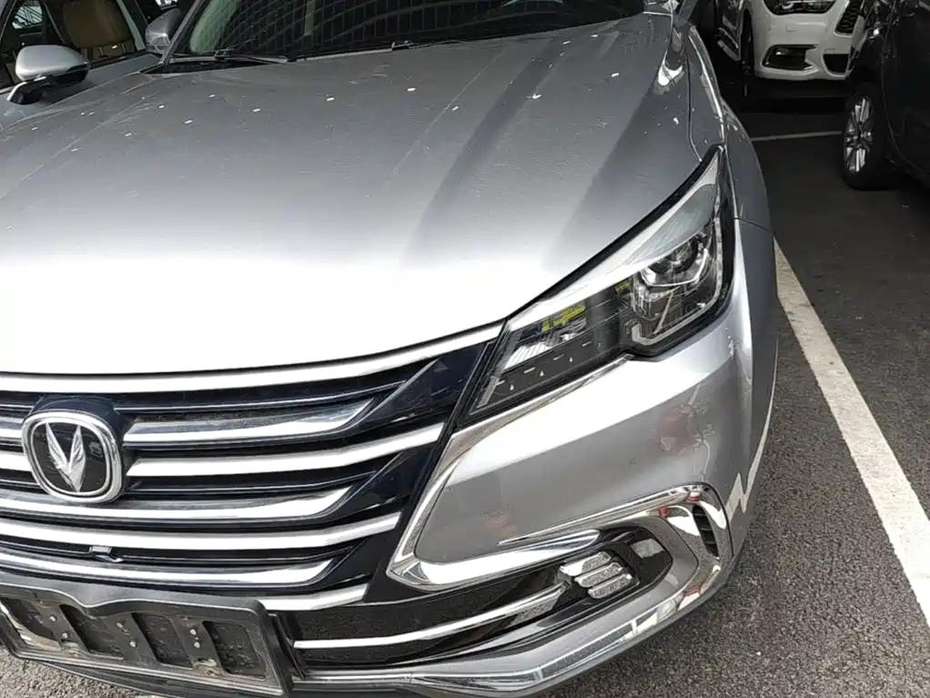 Changan CS85 COUPE — фото 23