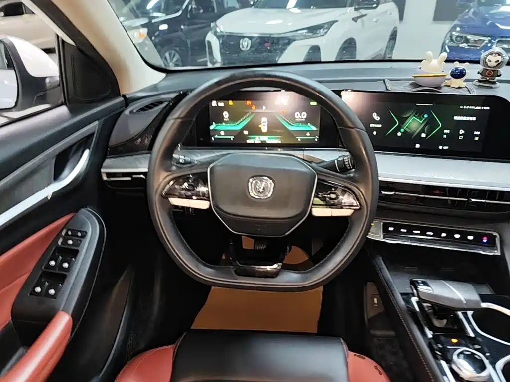 Changan Eado — фото 10