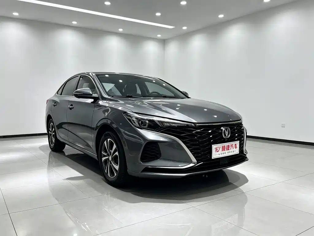 Changan Eado — фото 3