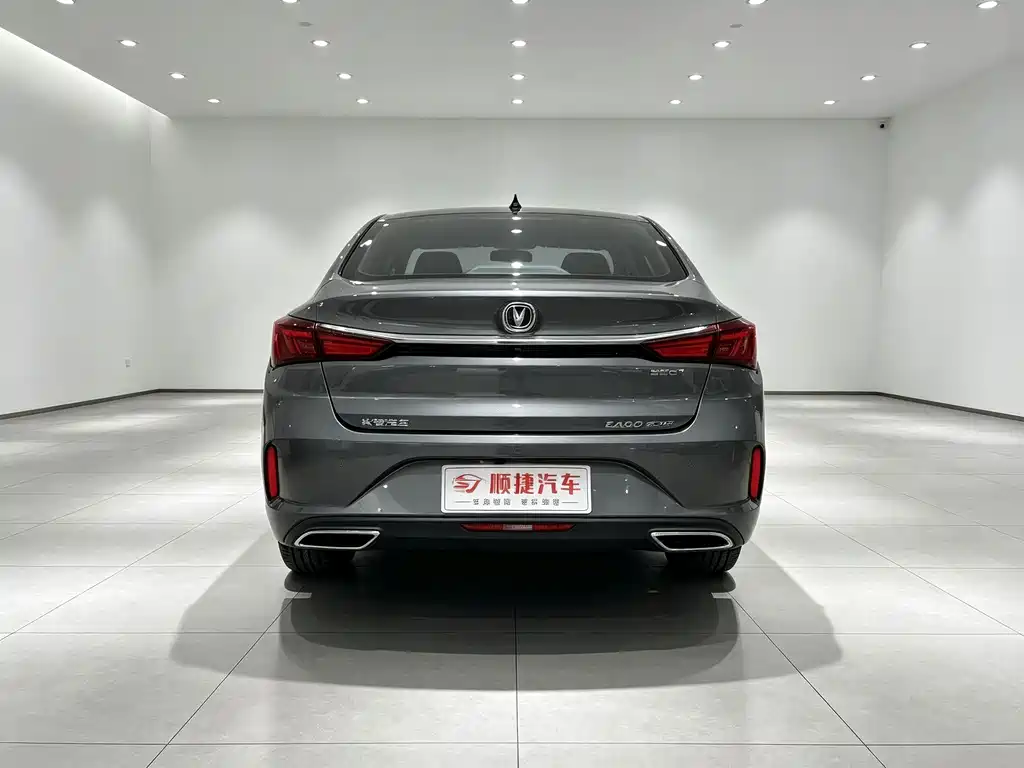 Changan Eado — фото 10