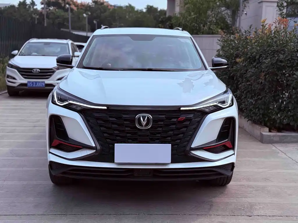 Changan CS75 PLUS — фото 2