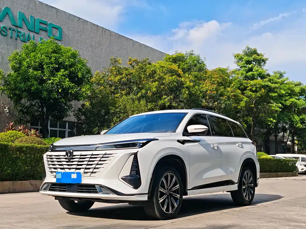 Changan CS75 PLUS — фото 2