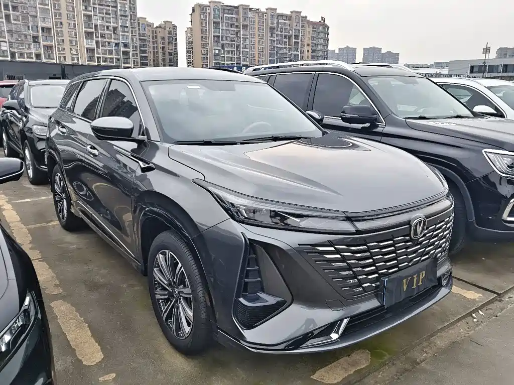Changan CS75 PLUS — фото 3