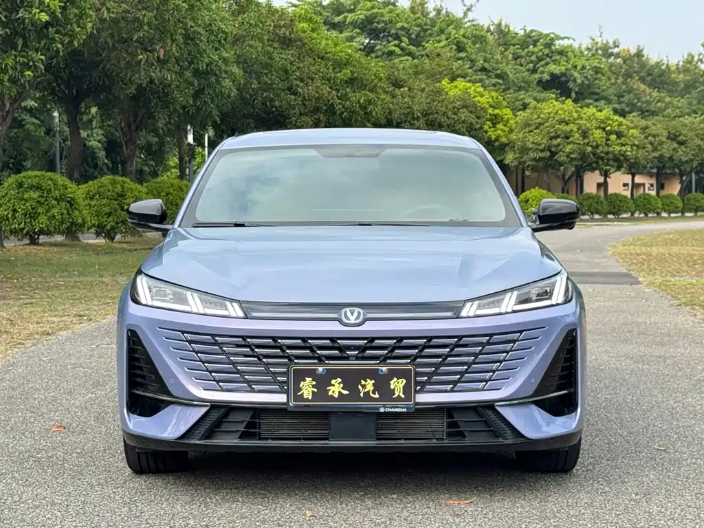 Changan Eado — фото 2
