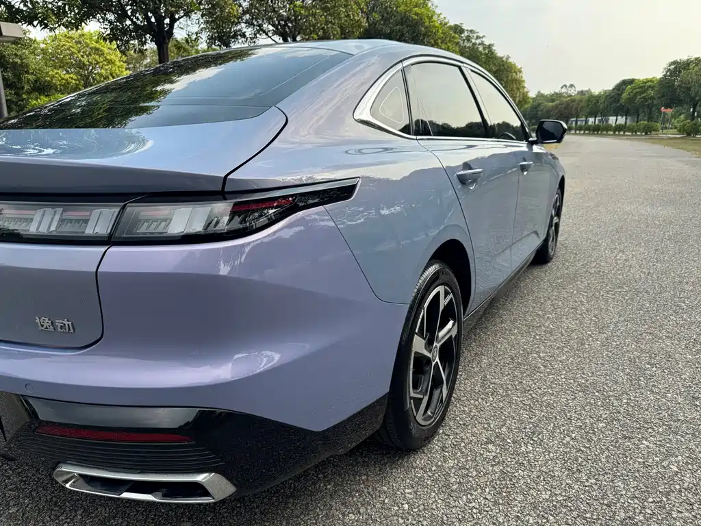 Changan Eado — фото 10