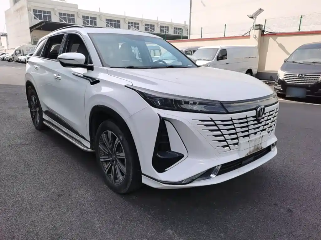 Changan CS75 PLUS — фото 3